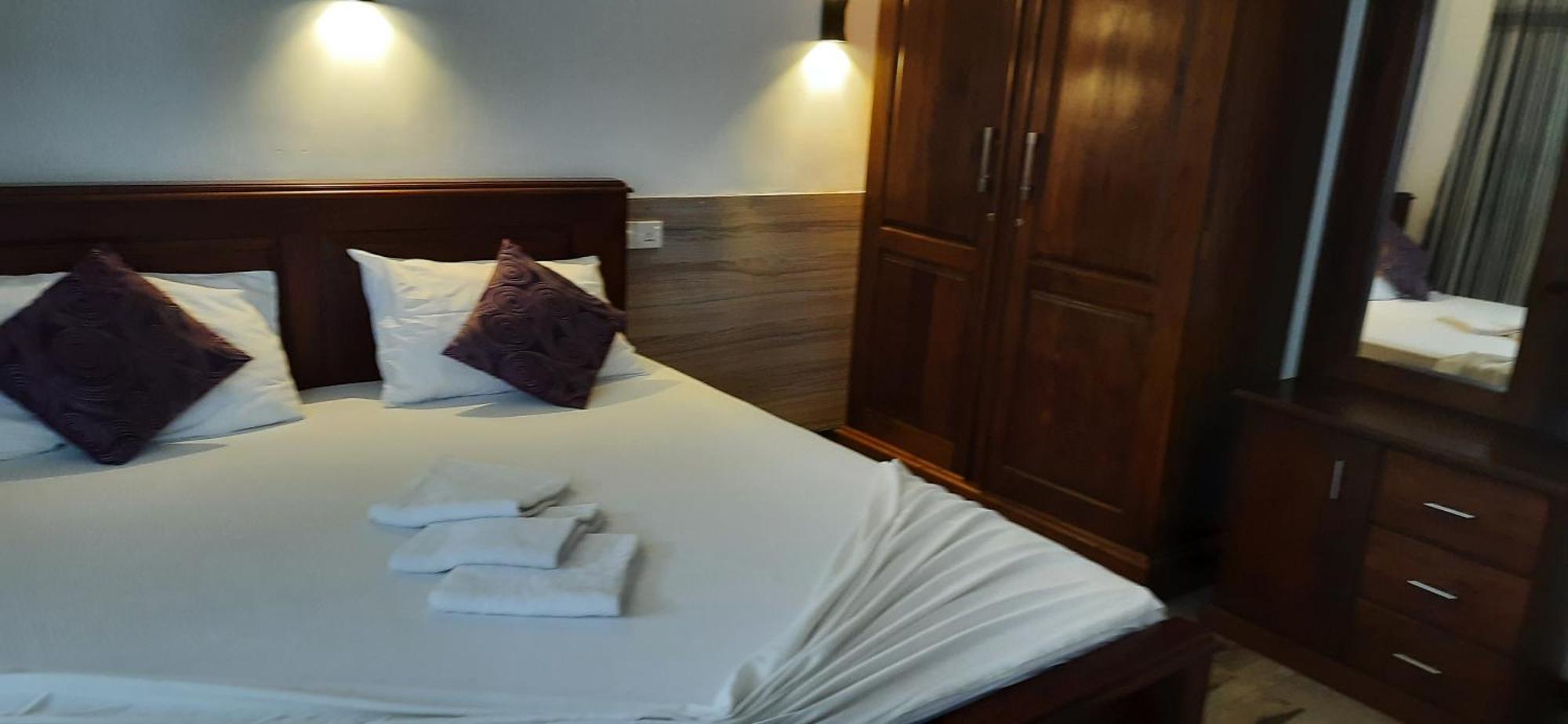 Bambos Appartement Hikkaduwa Buitenkant foto